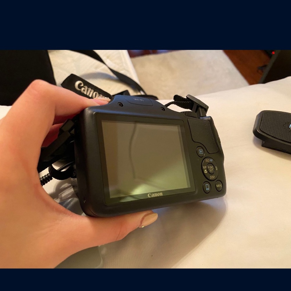 Canon camera - Picture 5 of 7